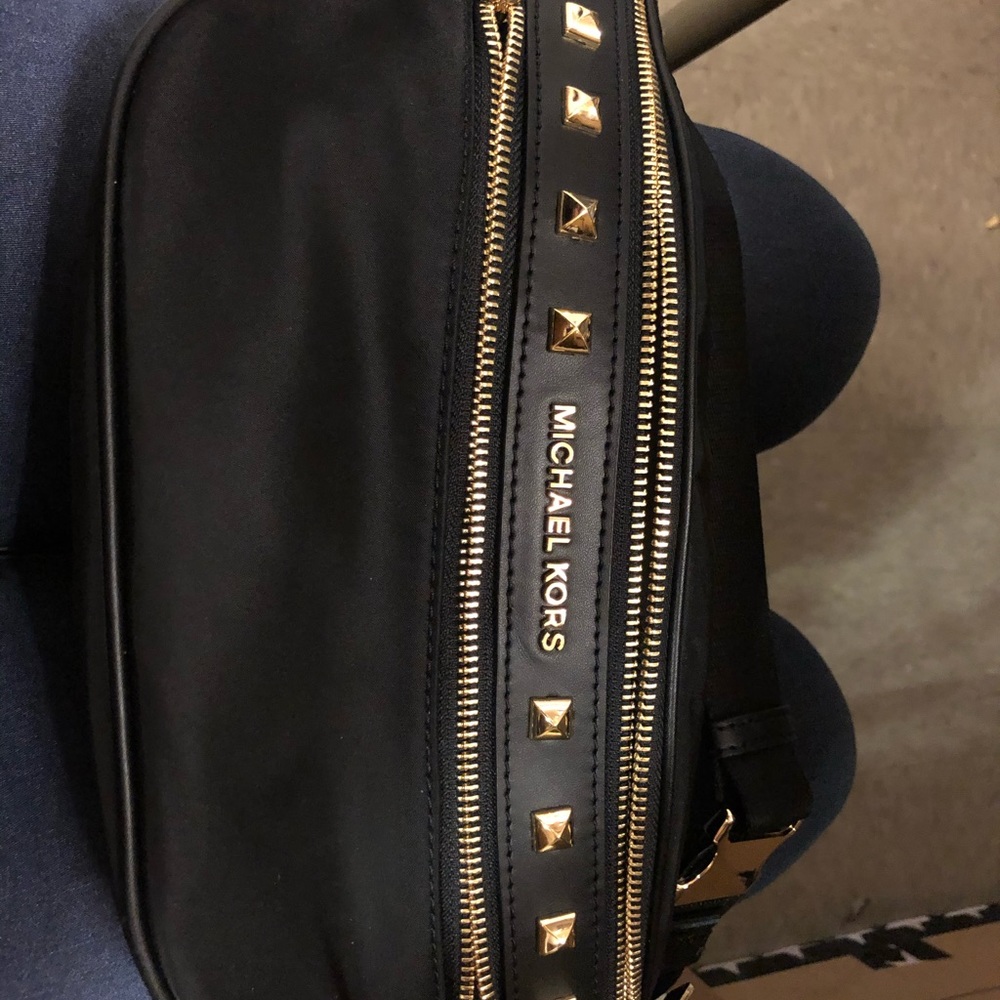 Michael Kors Waist Pak - Picture 2 of 5